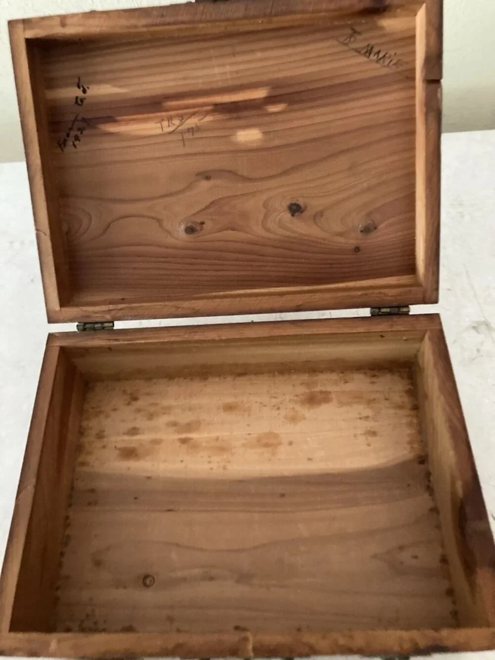Vintage Wooden Cedar Trinket Jewelry Box